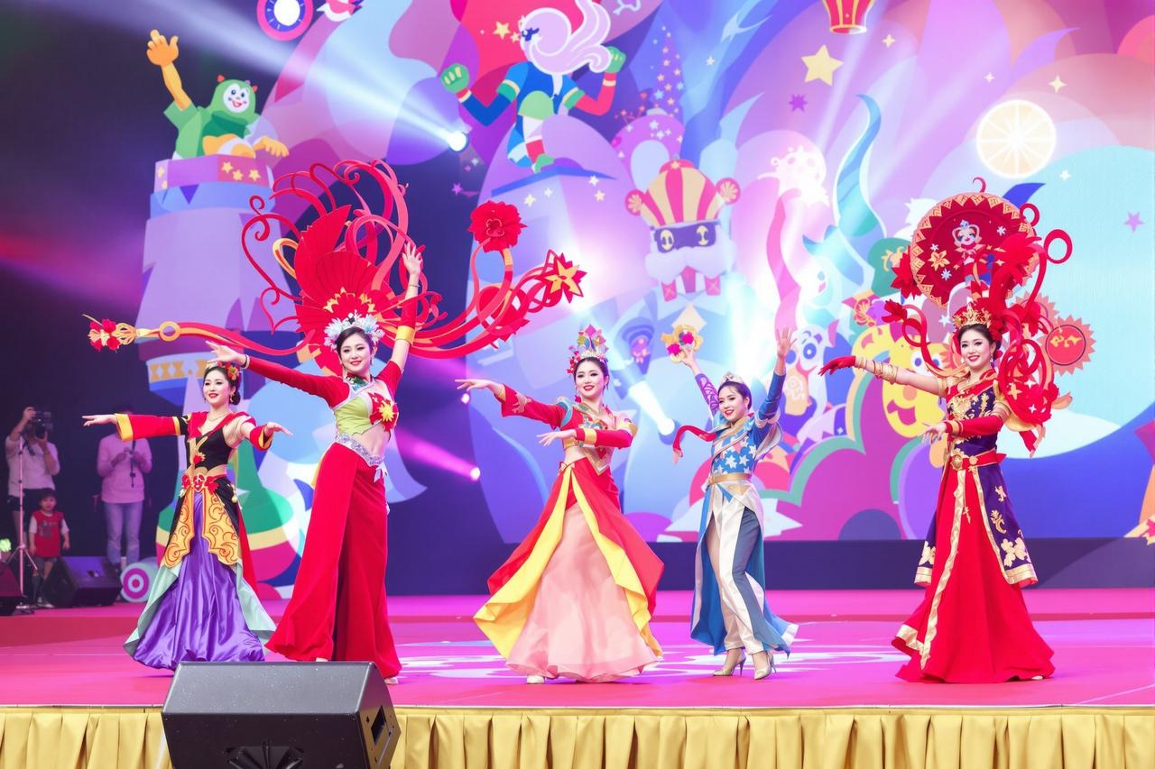 啪啪视频年度粉丝盛典