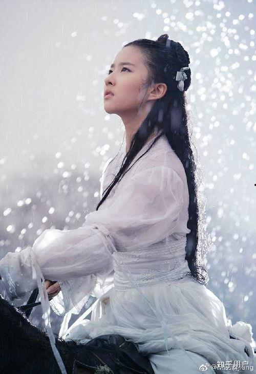 给偶像小心心娱乐圈,娱乐圈的甜蜜心动瞬间